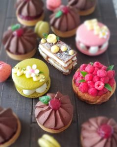 Amenity desserts tray of 6  New year's eve special