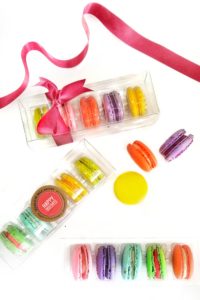 NOËL 2025 -  Bulk gift of 5 Macarons - dozen packs