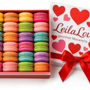 24 valentine Macarons