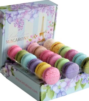 18 Macaron collections Paris box