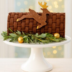 Golden Reindeer Yule Log – Festive Elegance for Ten